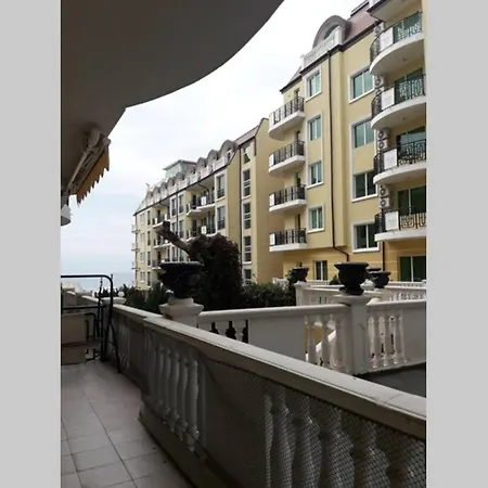 Apartment Taliana Beach Residence Elenite